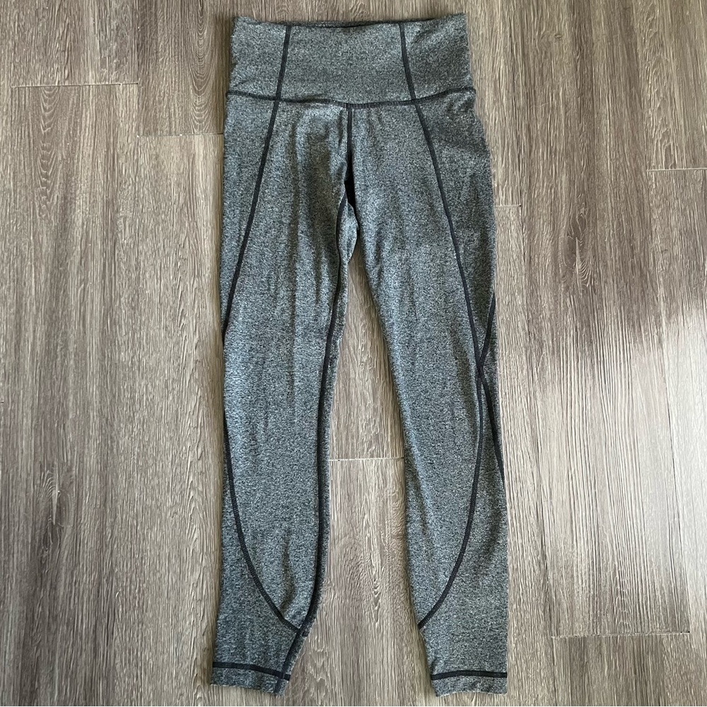Athleta Salutation 7/8 Tight